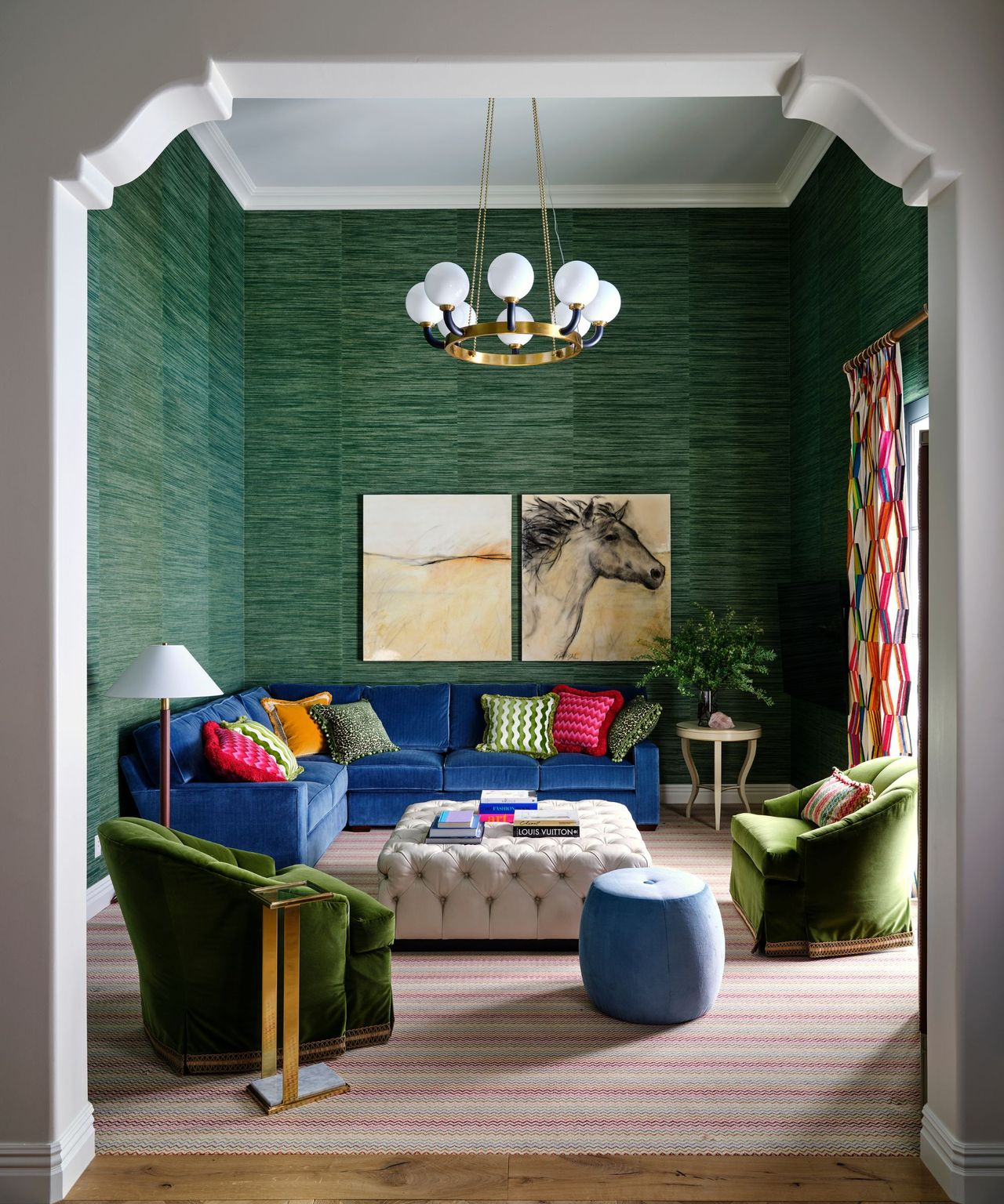 Why Your Favorite Interior Designers Keep Taking A Chance On Grasscloth