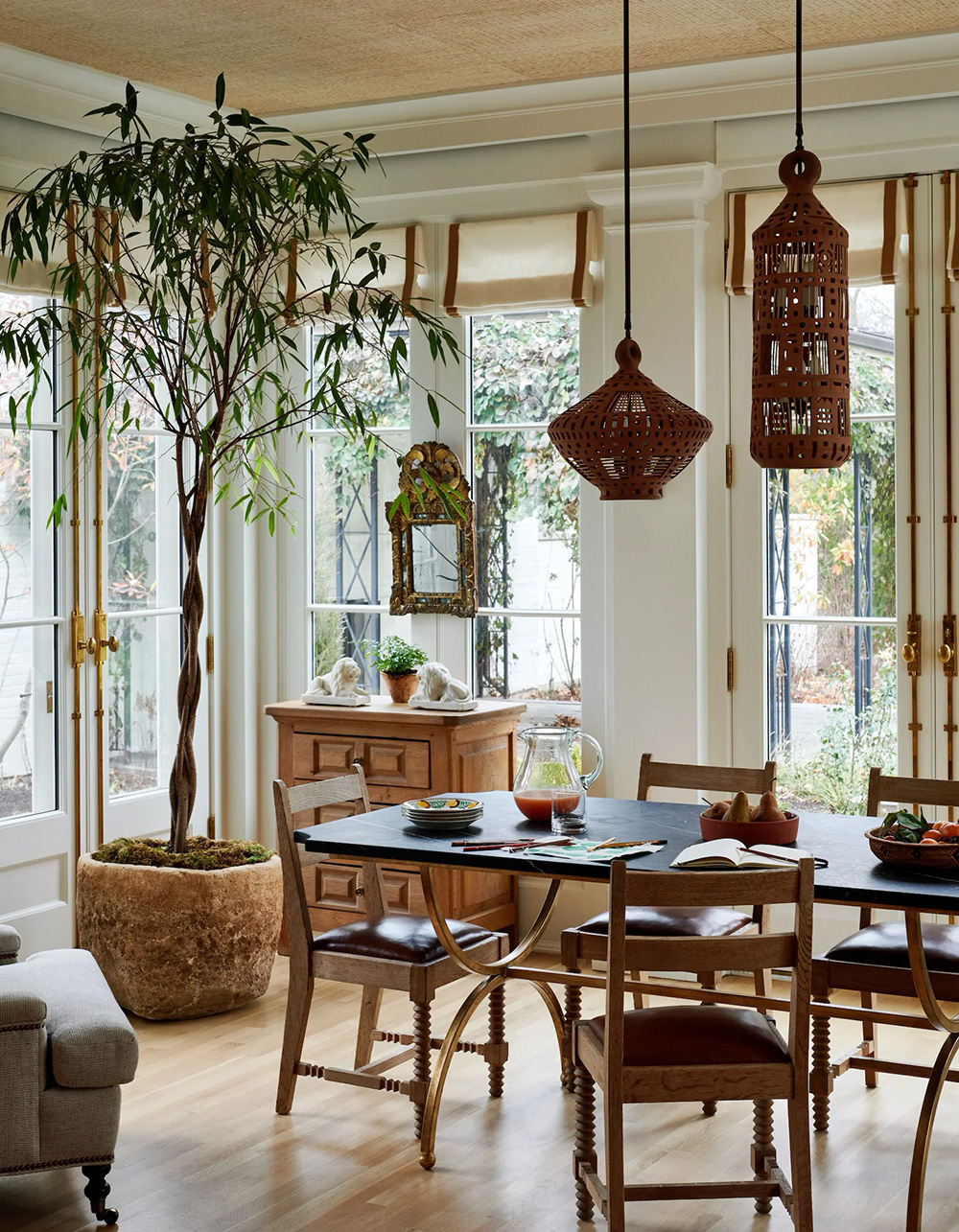 Designer's Beautiful Chicago Home Took Its Owner 8 Years To Renovate ... inside See What Happens When 1 House Takes On 8 Wallpapers