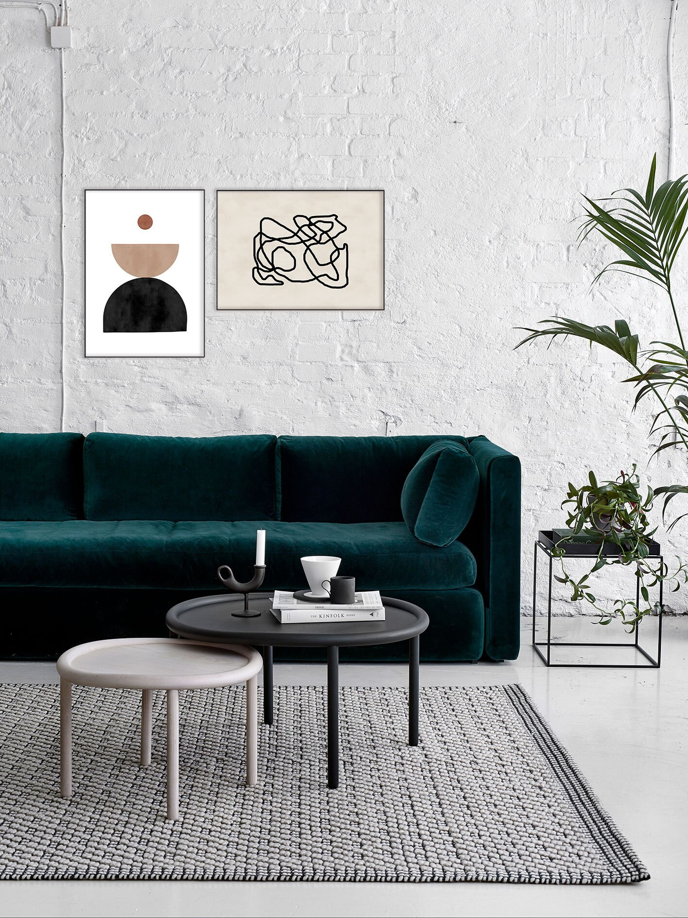 Understanding the Subtle Impact of Minimal Contemporary Artwork at Home