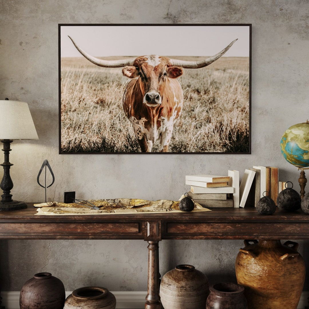 The Surprising History Behind Texas Longhorn Motifs in American Interior Design
