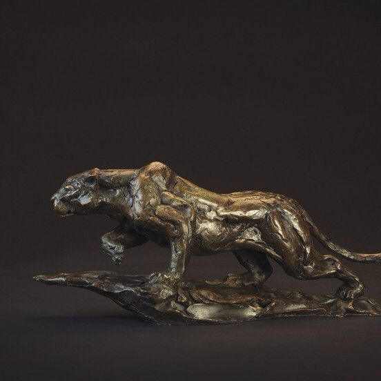 Capturing Fluid Motion Why Artisans Are Obsessed With The Prowling Leopard Statue In 2026