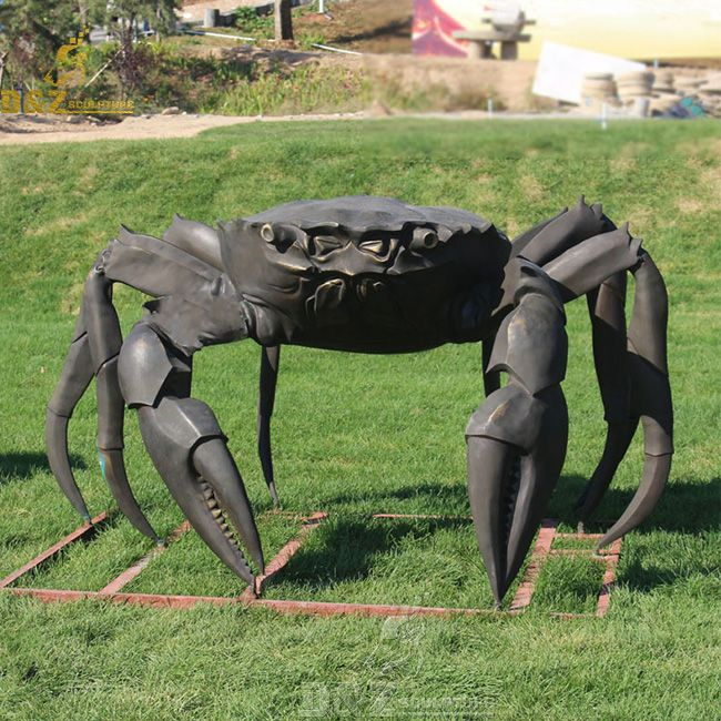 Large Metal Crab Sculpture D&amp;Z Sculpture pertaining to Exploring the Diverse Styles and Applications of 3D Metal Crab Art