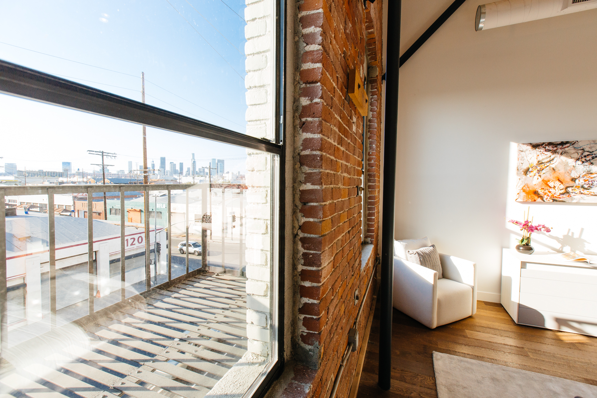 Exploring the Intersection of Art and Architecture in Los Angeles Lofts