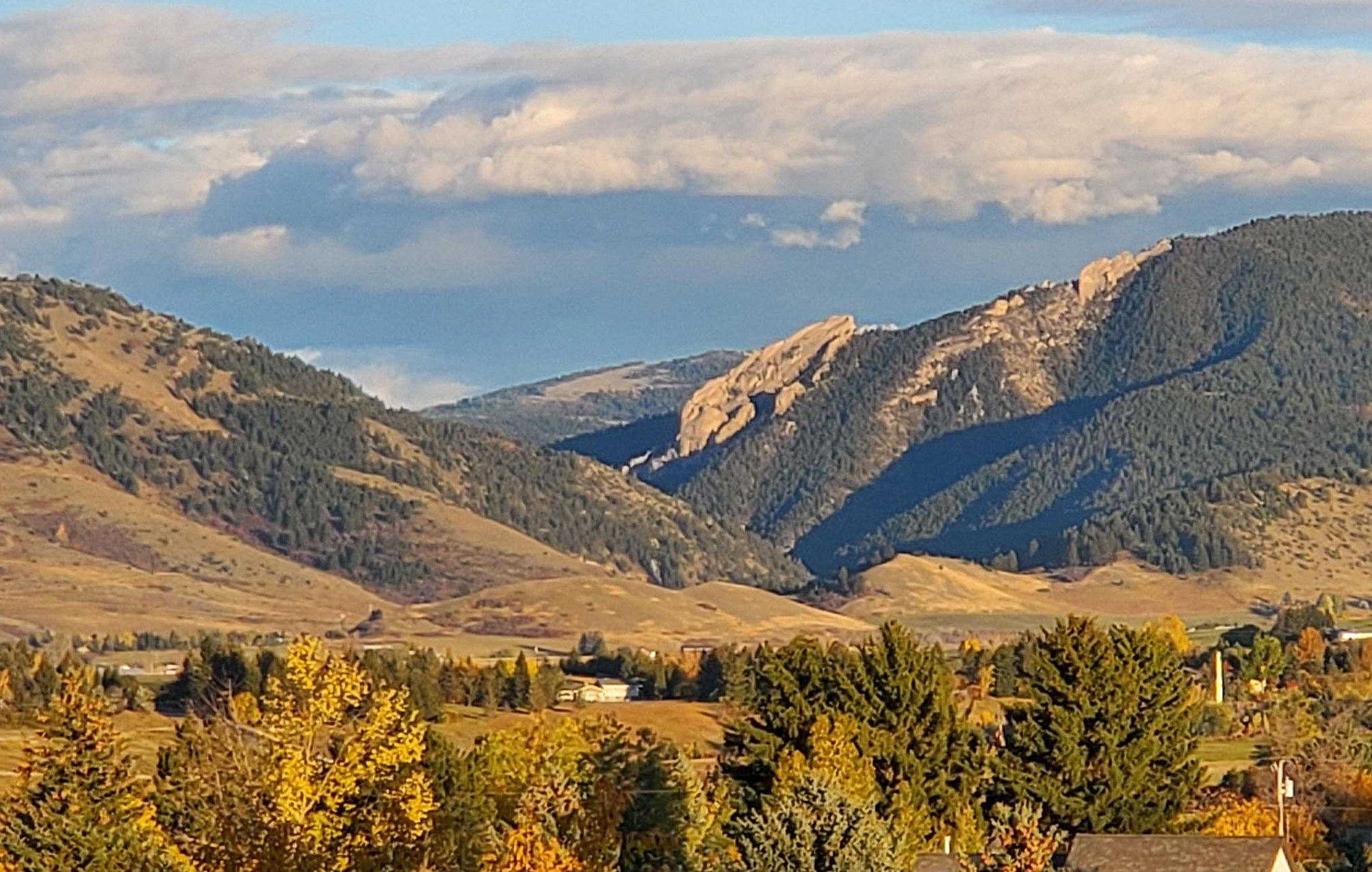 Reflecting Montana’s Spirit The Bozeman Oval Mirror Story