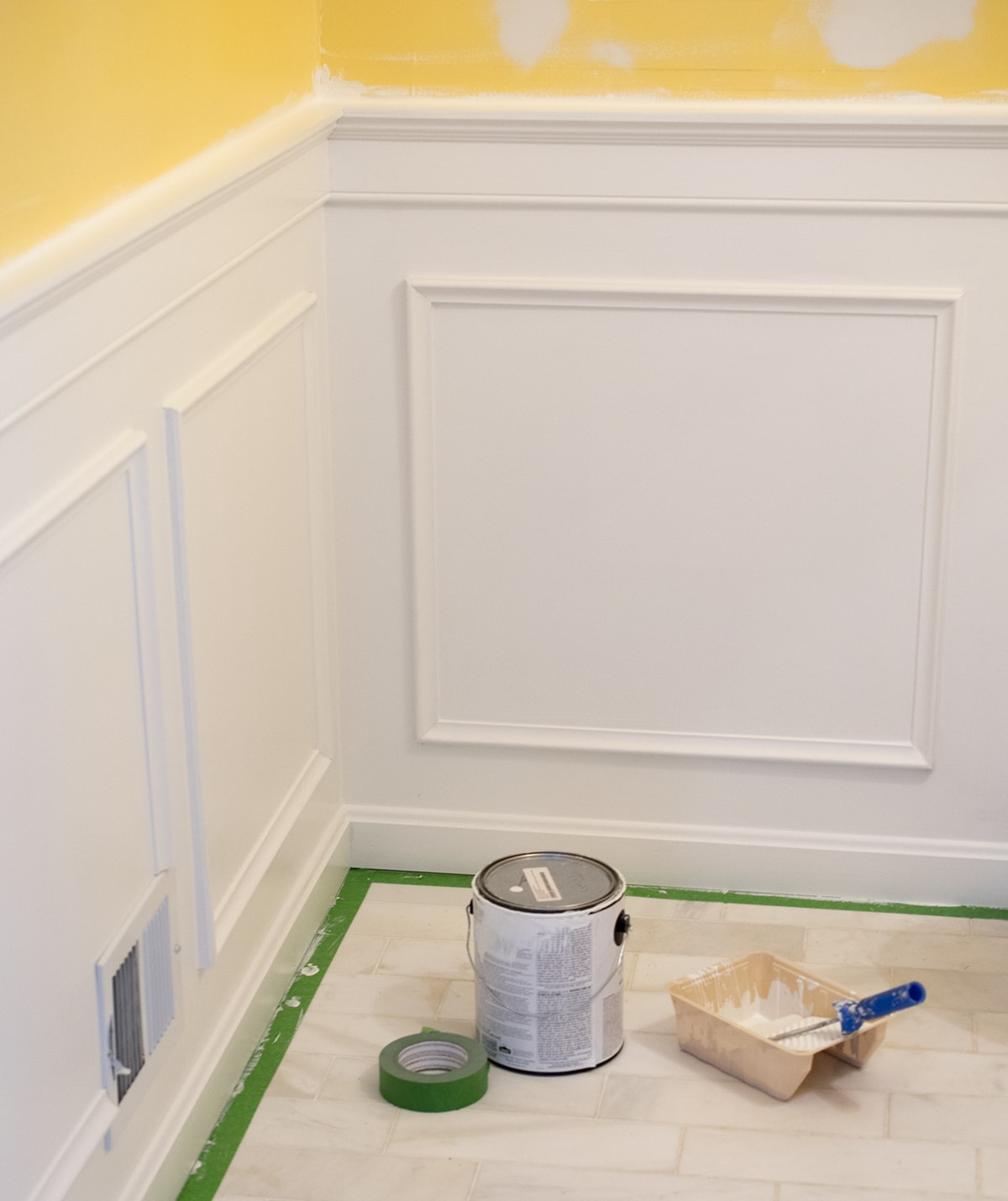 How To Install Wainscoting in