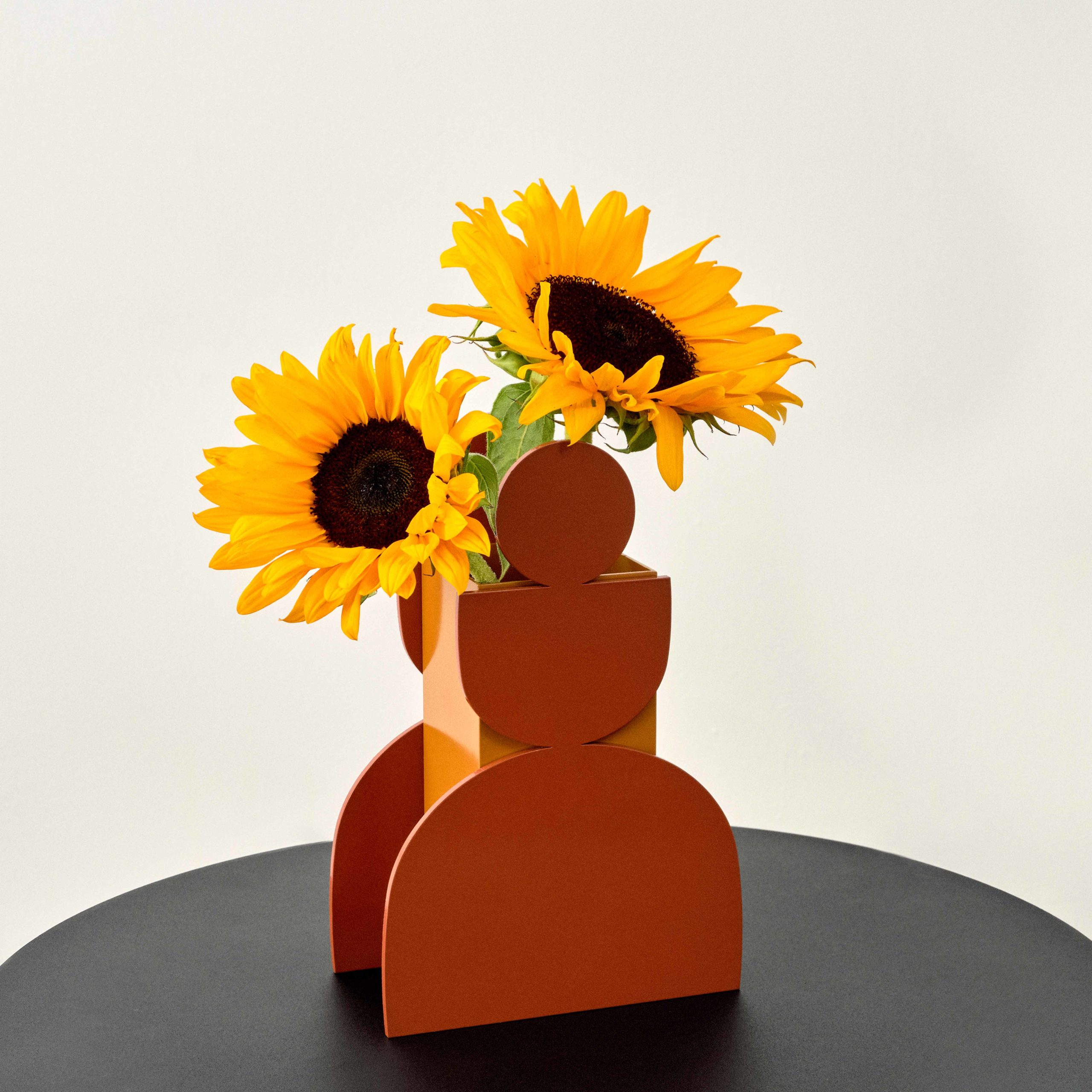 Joy Vase - Animate Objects in Curating Joy Arranging Cherished Objects for All to See