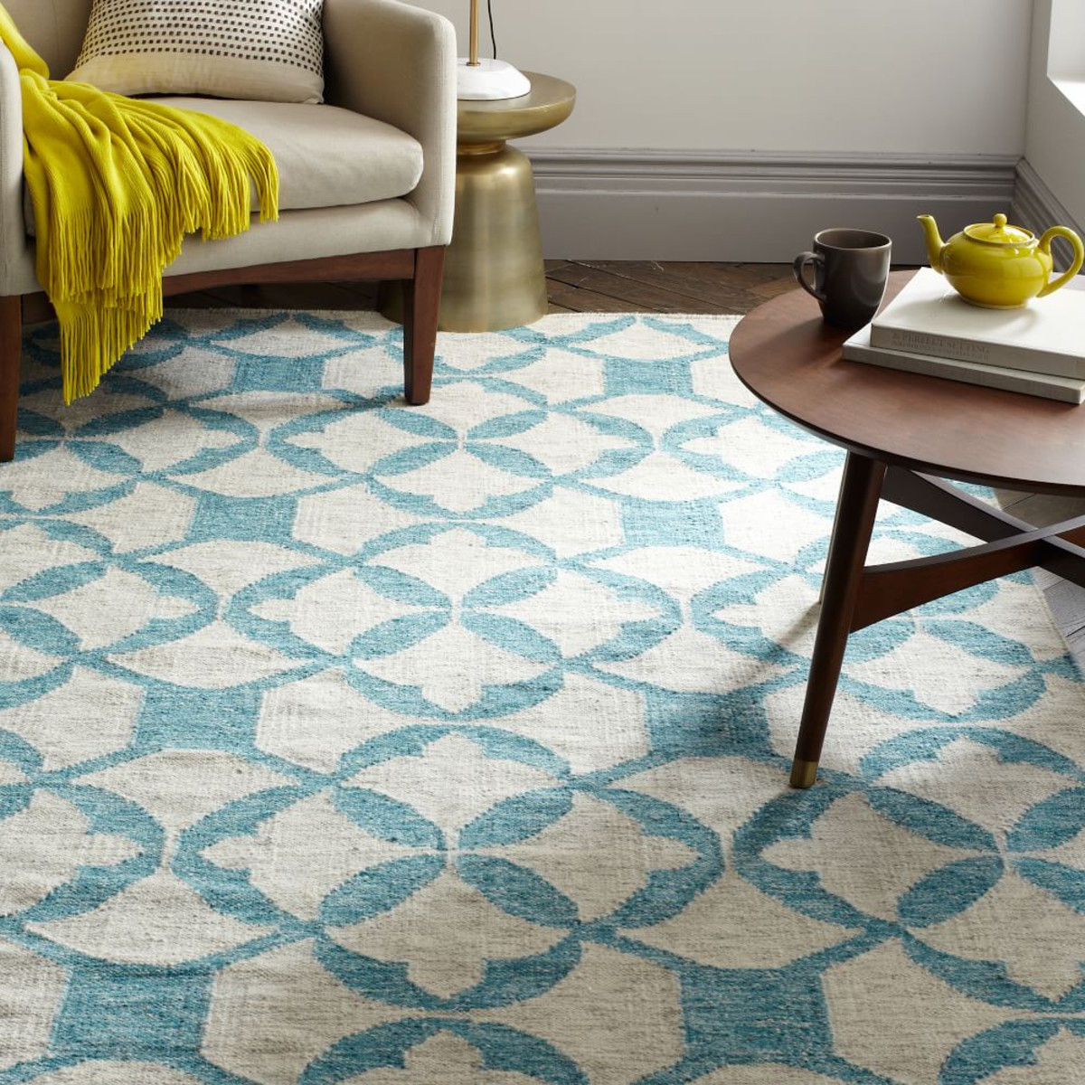 Best Rugs For Gray Wood Floors At Theresa Ward Blog for