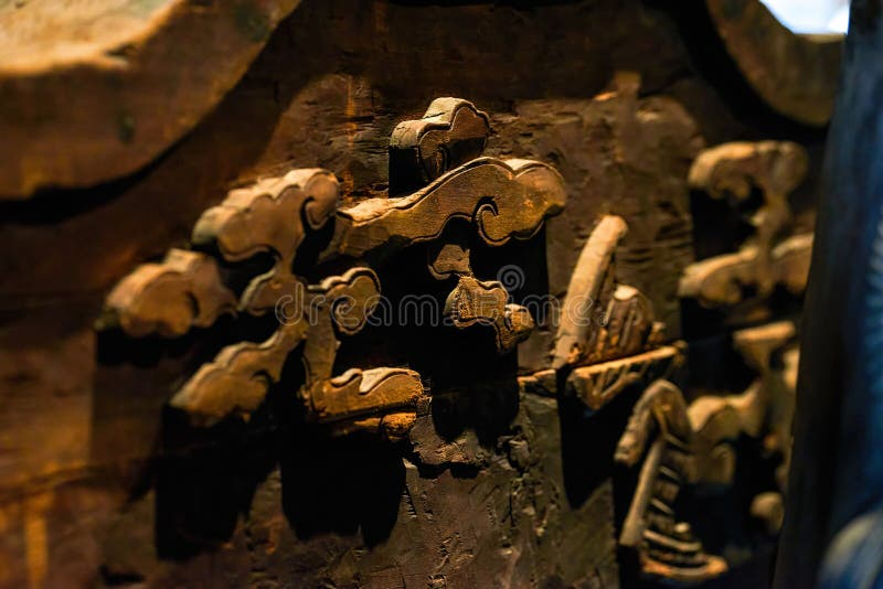 Appreciating the Timeless Beauty of Chinese Vintage Wood Carvings