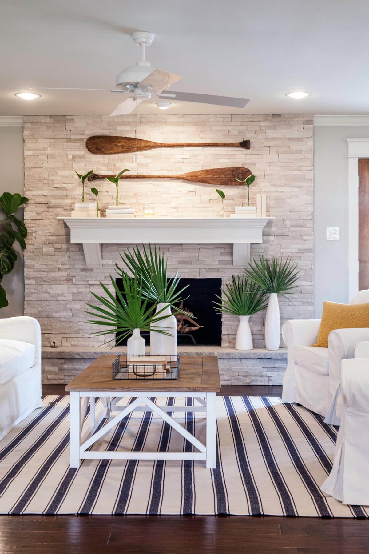 Exploring Wood Tone Design Elements in Coastal Decor