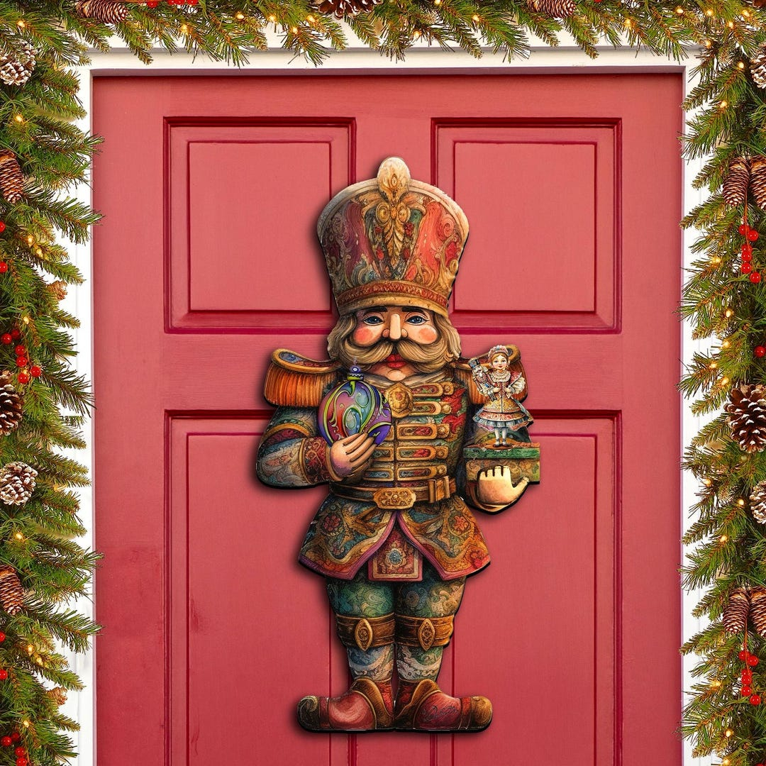 Creating Festive Atmosphere with Regal Nutcracker Prince Holiday Door Decor