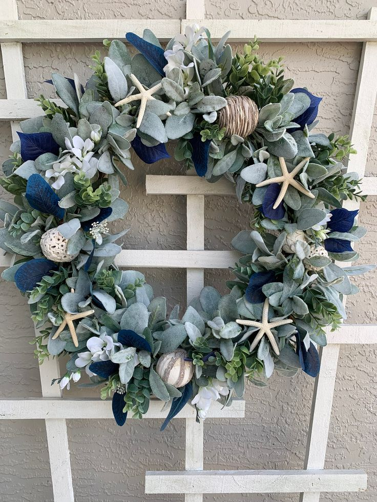 Coastal Holiday Door Wreath Ideas That Bring Oceanic Charm to Your Home