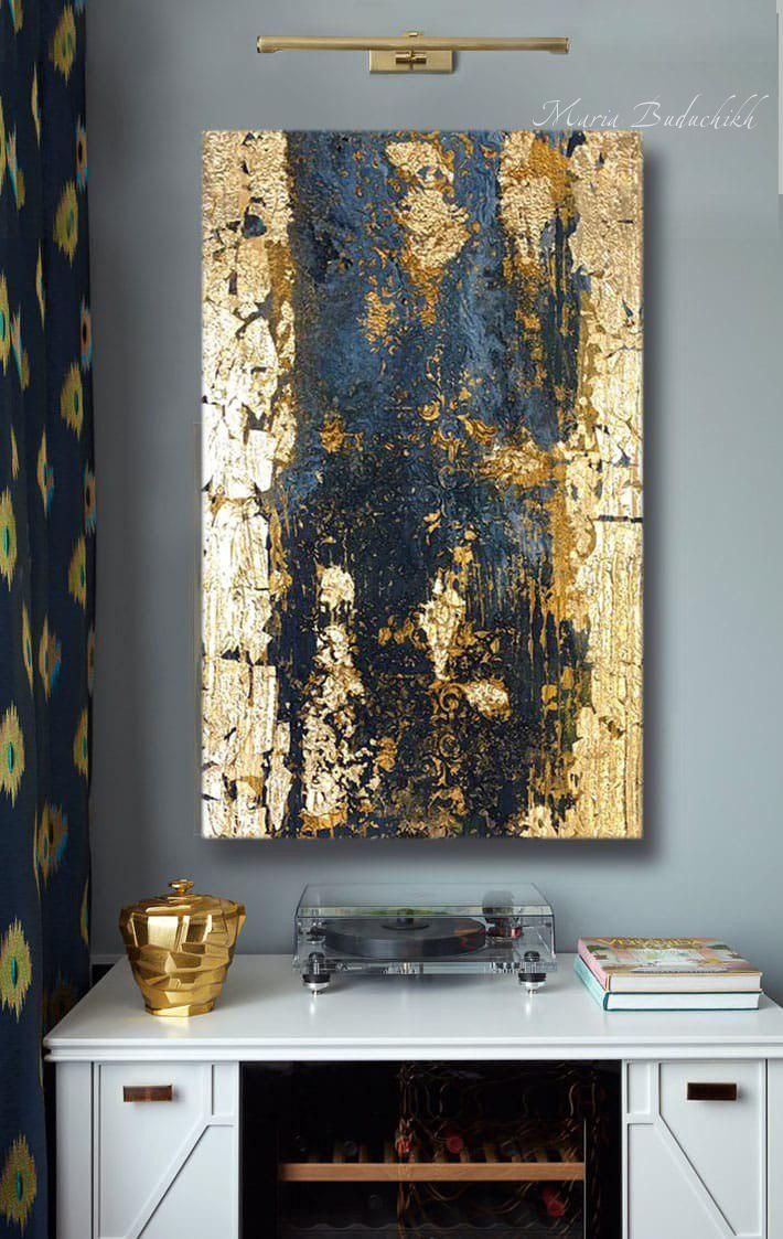 The Cultural Significance of Abstract Gold Layered Canvas Art in Modern Decor
