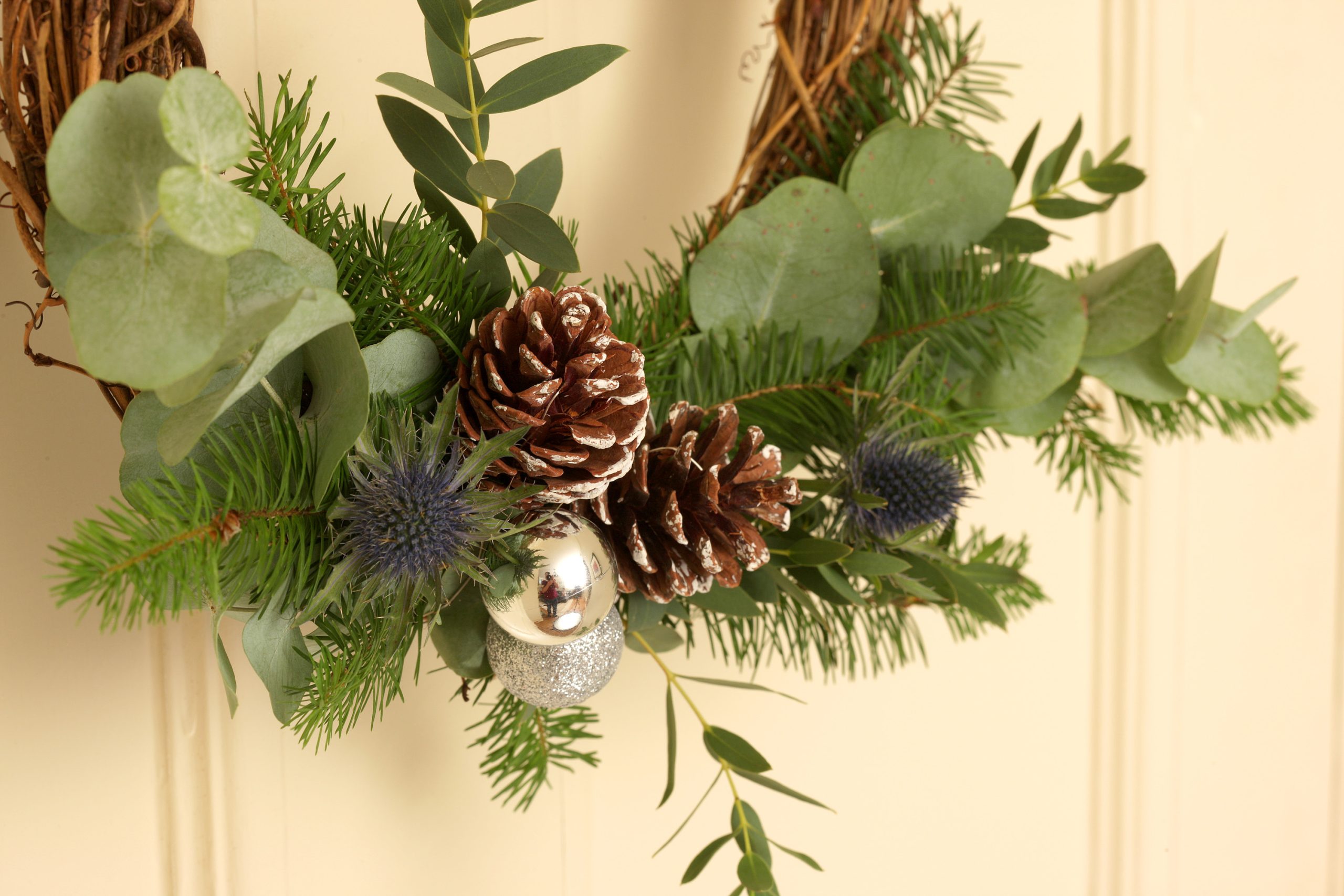 Step-by-Step Guide to Displaying Your Holiday Door Wreath