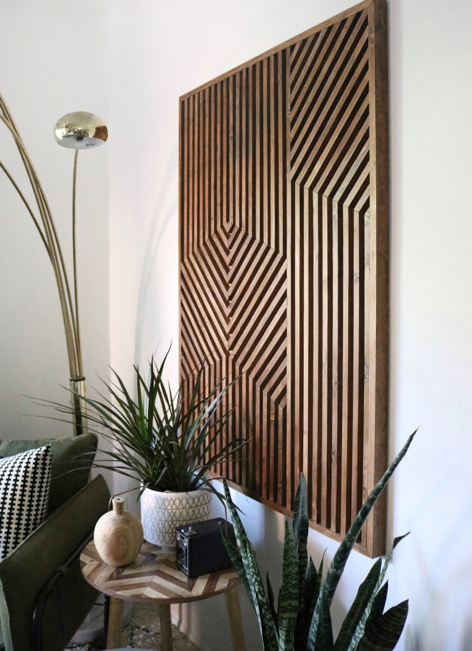 Understanding the Craftsmanship of Slatted Solid Wood Wall Art