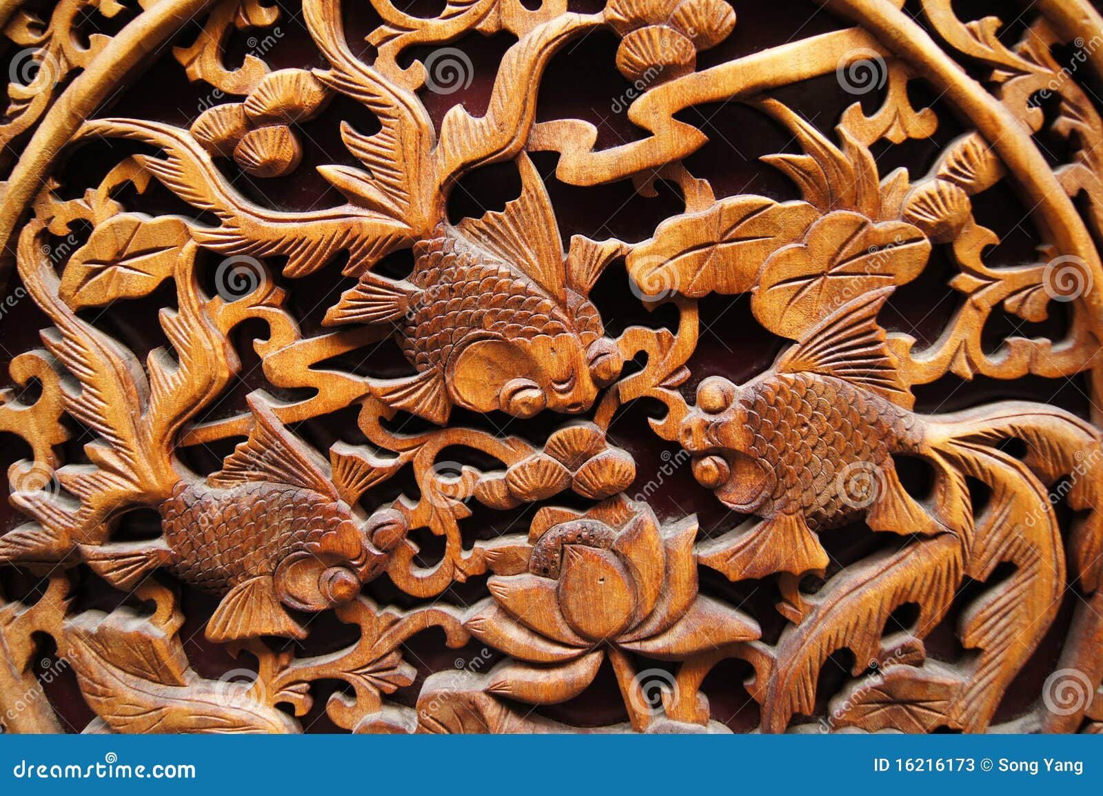 The History and Craftsmanship of Chinese Floral Carving Wall Decorations
