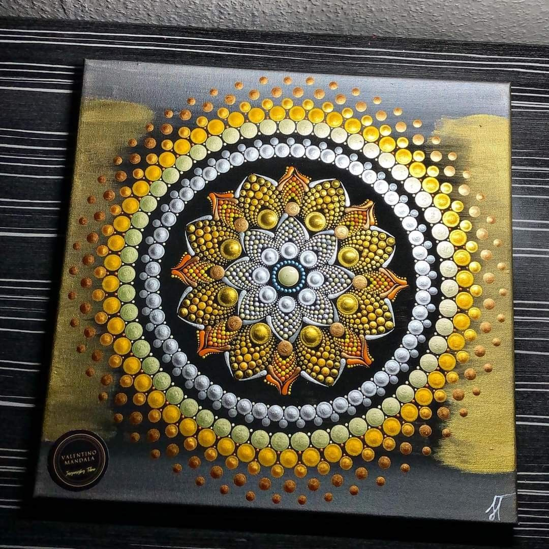 Creating Visual Interest with Metallic Gold and Silver Dots in Art