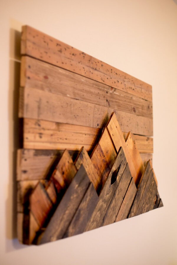Understanding the Artistic Appeal of Rustic Wood Wall Plaques